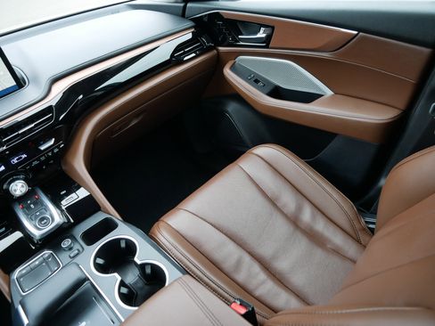 Certified 2024 Acura MDX SH-AWD w/ Technology Package image 11