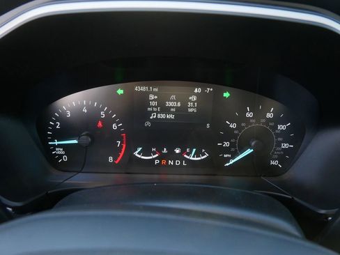 Certified 2020 Ford Escape SE image 28