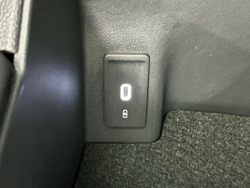 New 2026 Volkswagen Atlas Peak Edition AWD/4WD image 15