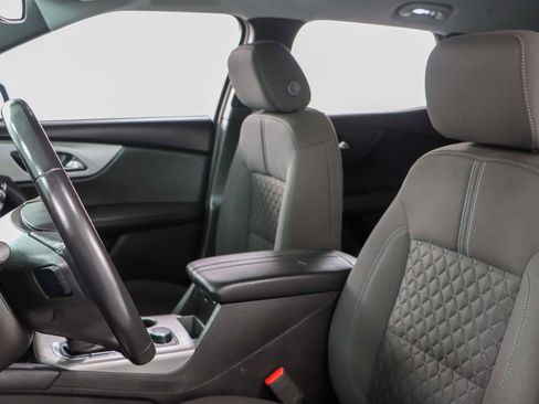 Used 2019 Chevrolet Blazer LT image 23