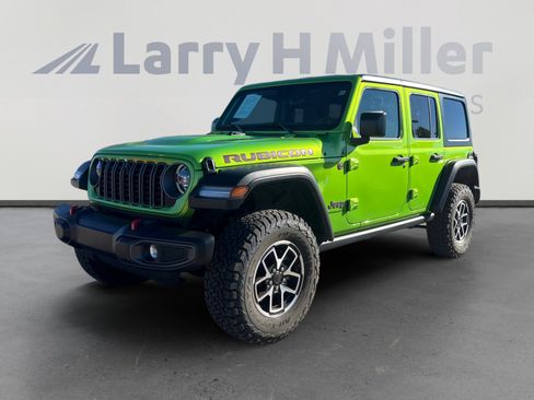 Used 2025 Jeep Wrangler Unlimited Rubicon w/ Technology Group image 1