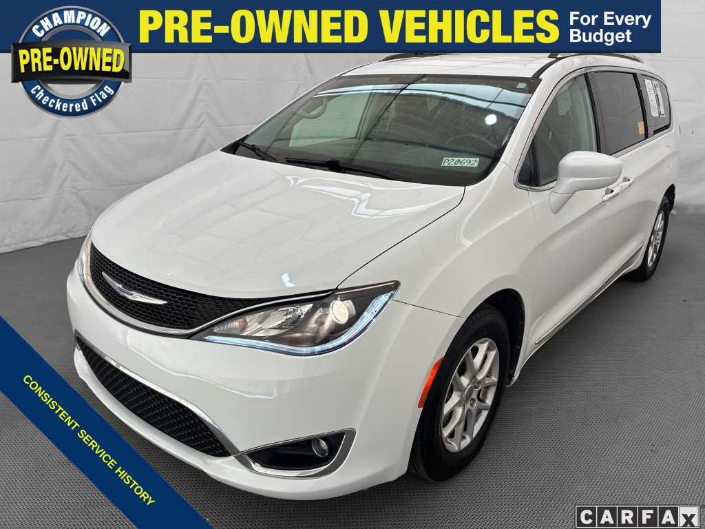 Used 2020 Chrysler Pacifica Touring-L FWD image 1