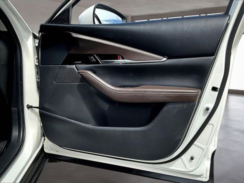 Used 2021 MAZDA CX-30 FWD 2.5 S w/ Premium Package image 26