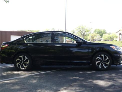 Used 2016 Honda Accord EX-L image 6