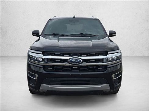 Used 2024 Ford Expedition Limited RWD image 2
