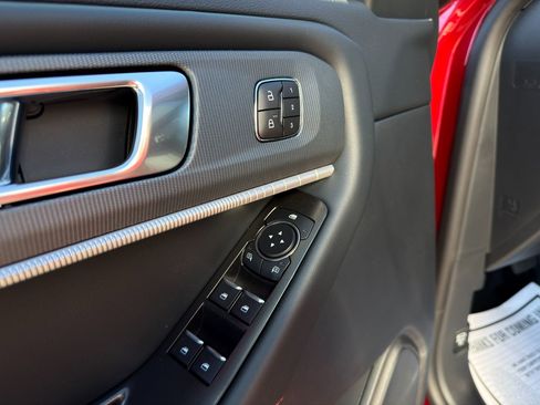 New 2026 Ford Explorer ST-Line w/ ST-Line Street Pack image 23