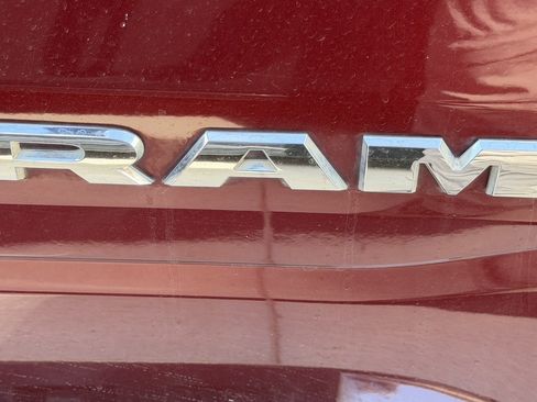 Used 2019 RAM 1500 Big Horn AWD/4WD image 7