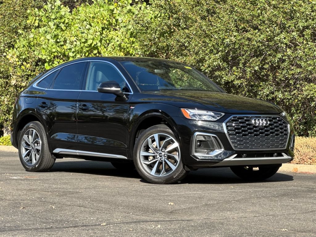 Used 2023 Audi Q5 2.0T Premium Plus w/ Premium Plus Package AWD/4WD image 2
