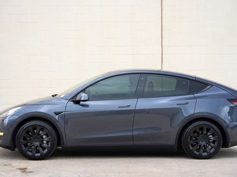 Used 2021 Tesla Model Y Long Range AWD/4WD image 49