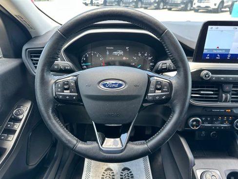 Used 2021 Ford Escape SE w/ SE Sport Appearance Package AWD/4WD image 15