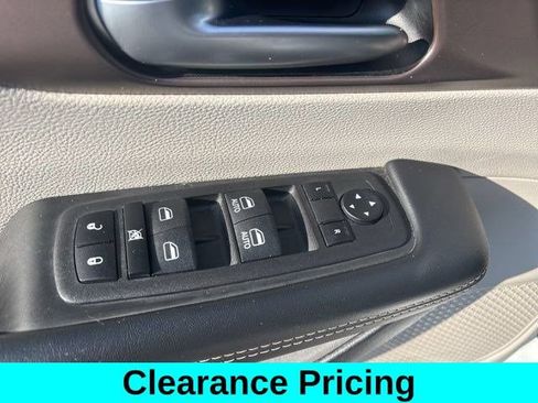 Used 2023 Chrysler Voyager LX FWD image 14