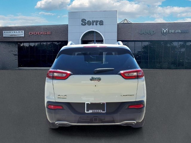 Used 2016 Jeep Cherokee Limited w/ Luxury Group AWD/4WD image 6