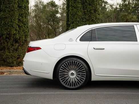 Used 2023 Mercedes-Benz Maybach S 580 4MATIC image 10