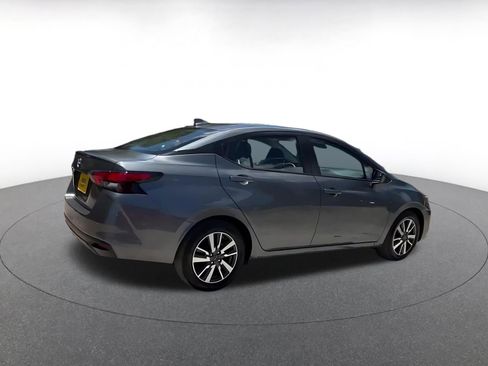Used 2025 Nissan Versa SV FWD image 17