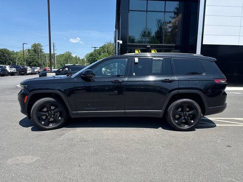 Used 2021 Jeep Grand Cherokee L Laredo AWD/4WD image 2
