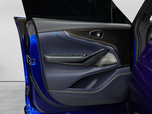 Used 2025 Aston Martin DBX 707 image 44