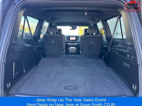 New 2025 Jeep Wagoneer L Series II image 29