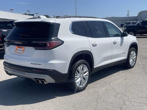 Used 2024 GMC Acadia Elevation FWD image 3