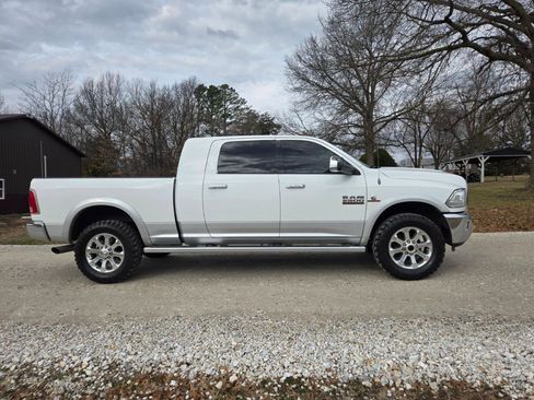 Used 2013 RAM 2500 Laramie w/ Cold Weather Group image 18