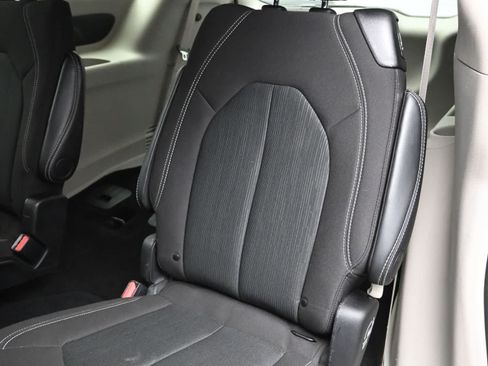 Used 2024 Chrysler Voyager LX FWD image 29