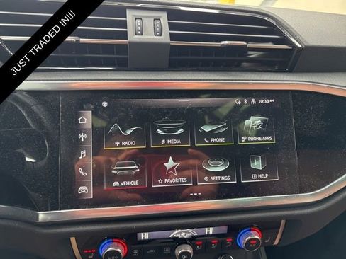 Used 2023 Audi Q3 2.0T Premium w/ Convenience Package image 9