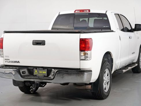 Used 2010 Toyota Tundra w/ SR5 Package image 44