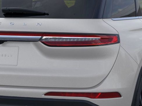 New 2024 Lincoln Corsair Reserve w/ Equipment Group 201A image 21