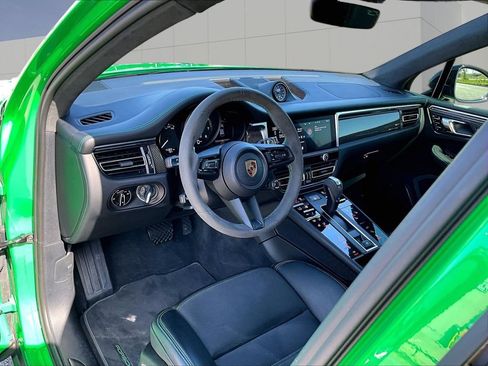 Certified 2024 Porsche Macan GTS AWD/4WD image 4