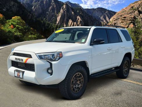 Used 2023 Toyota 4Runner 40th Anniversary SE AWD/4WD image 5