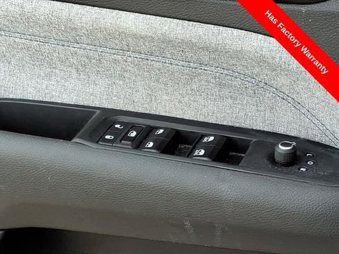 Used 2024 Jeep Compass Latitude image 23