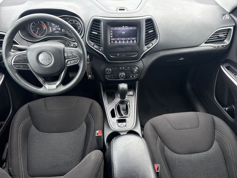 Used 2020 Jeep Cherokee Latitude FWD image 26