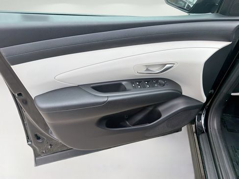 Used 2025 Hyundai Tucson SEL FWD image 17
