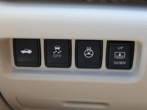 Used 2016 Nissan Maxima Platinum w/ Interior Lighting Package FWD image 26