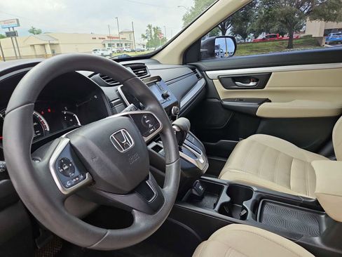 Used 2018 Honda CR-V LX image 10