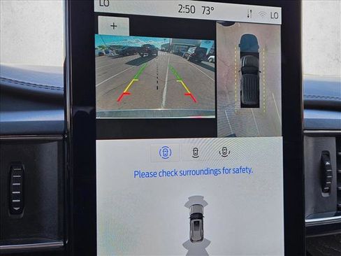 Used 2023 Ford Explorer Platinum w/ Technology Package image 15