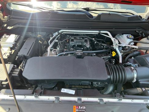 Used 2023 Chevrolet Colorado LT w/ LT Convenience Package AWD/4WD image 16