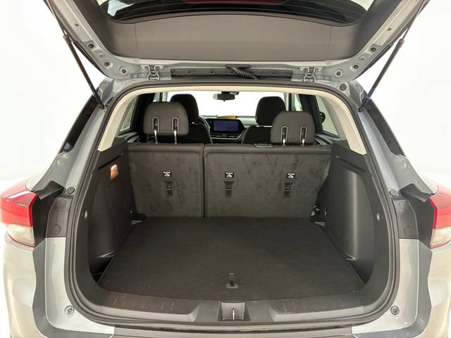 Used 2024 Chevrolet TrailBlazer LS w/ LS Convenience Package FWD image 17