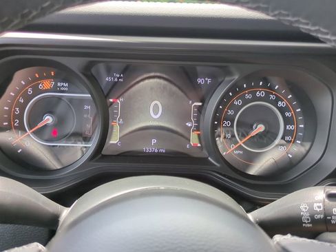 Used 2026 Jeep Wrangler Unlimited Rubicon AWD/4WD image 19