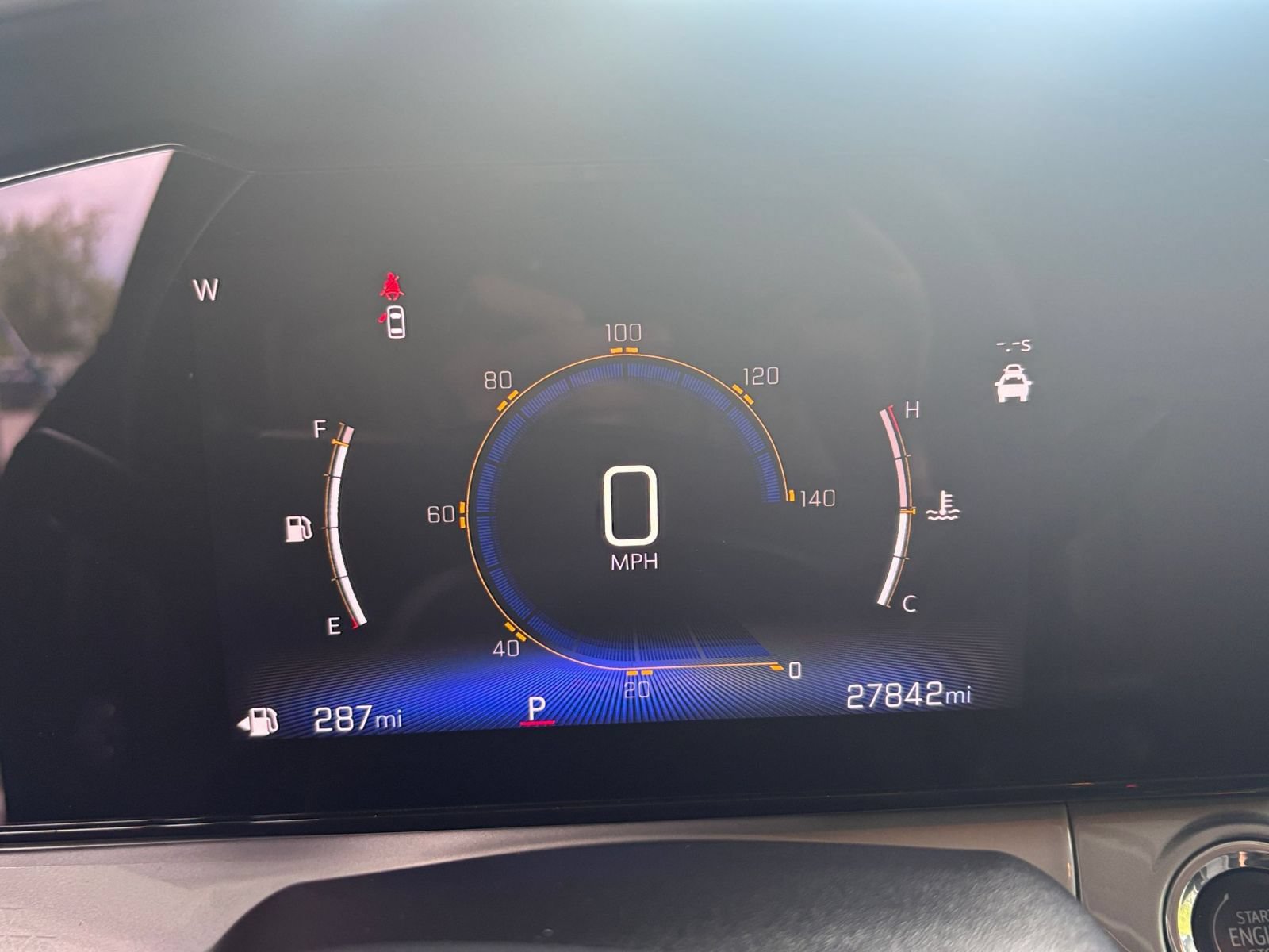 Used 2025 Chevrolet Trax LT FWD image 38