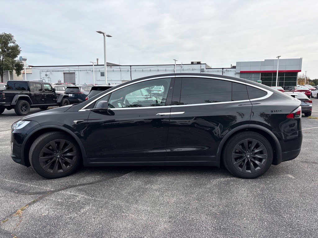 Used 2018 Tesla Model X 100D AWD/4WD image 3