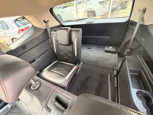Certified 2024 Volkswagen Atlas Peak Edition SEL AWD/4WD image 11