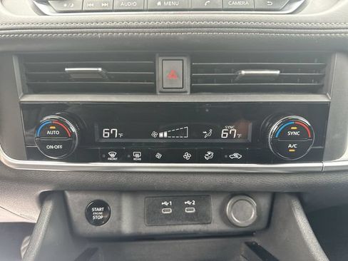 Used 2024 Nissan Rogue SV AWD/4WD image 21