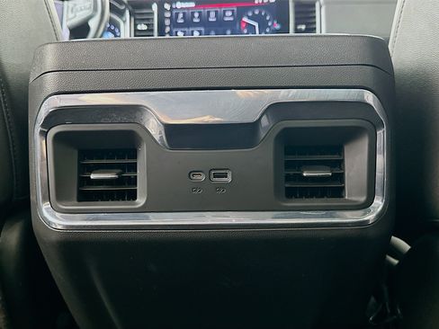 Used 2023 GMC Sierra 1500 SLT AWD/4WD image 26