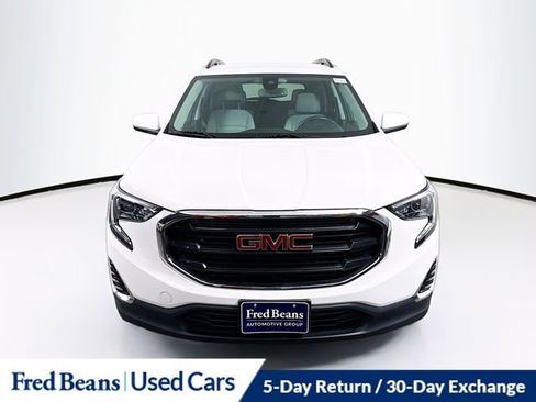 Used 2020 GMC Terrain SLE w/ Driver Convenience Package image 2