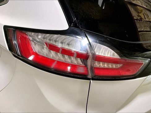 Certified 2024 Ford Edge SEL AWD/4WD image 11