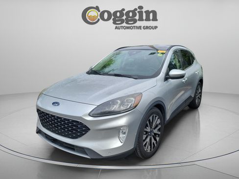 Used 2020 Ford Escape Titanium FWD image 1