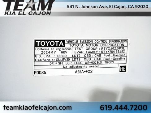 Used 2024 Toyota RAV4 XLE AWD/4WD image 34