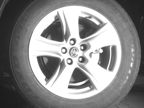 Used 2025 Toyota Highlander LE image 14