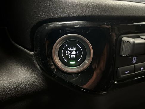 Certified 2025 Chevrolet Silverado 1500 High Country image 25