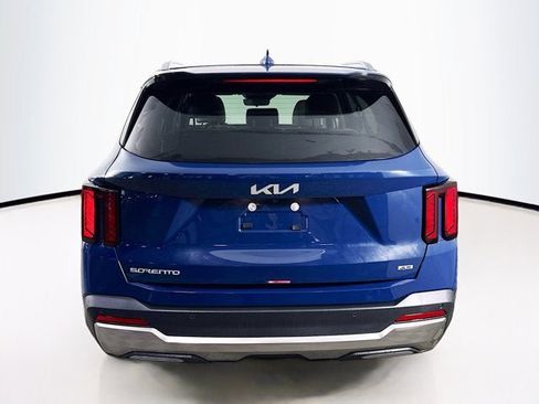 New 2026 Kia Sorento S image 6
